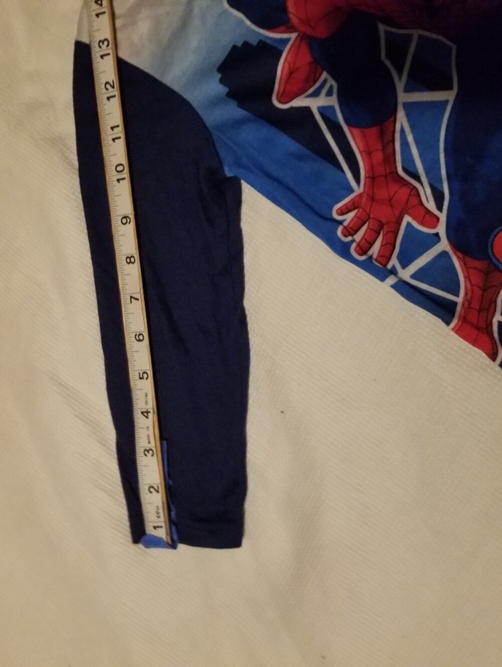 Spiderman Boy's 4T Red and Blue Two-Piece Pajama Set With Spiderman Logo On It - Picture 5 of 16